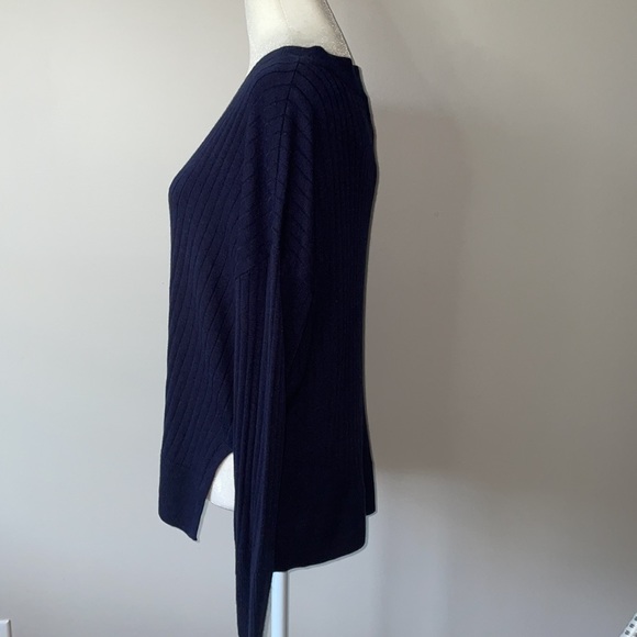 Treasure & Bond V-Neck Navy Ribbed viscose Cashmere Blend Top - Picture 4 of 11